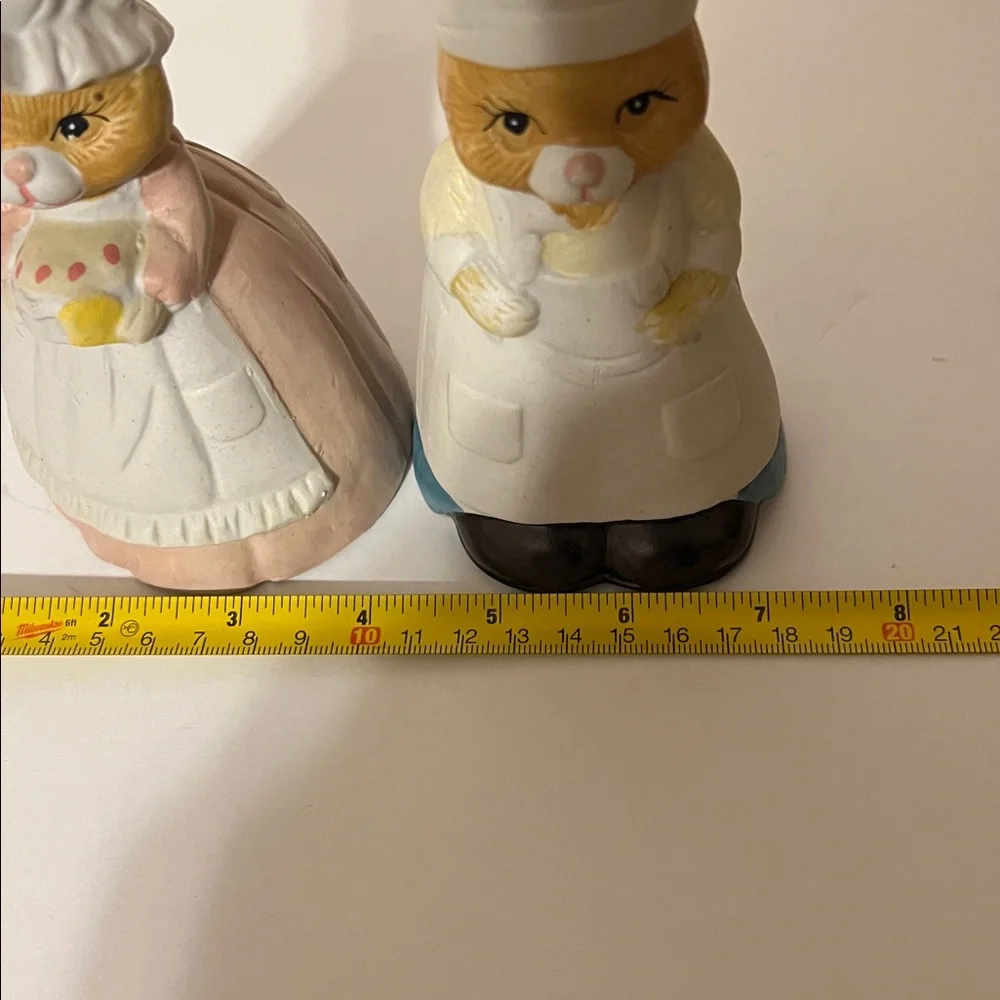 Vintage Cat Chef and Baker Set Bell Figurines. Like New